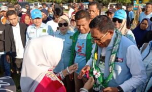 Ribuan Masyarakat Antusias Menyambut Kampanye ASR Hugua Di Muna Barat