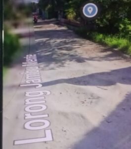 Jalan Rusak para : warga lorong jambu Mente kec. Poasia, hanya janji-janji tak kunjung ada perbaikan 