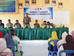 Jumat Curhat Perdana di Puosu Jaya, Kapolresta Kendari Kombes Safi’i Nafsikin Ajak Warga Aktif Lapor Gangguan Kamtibmas